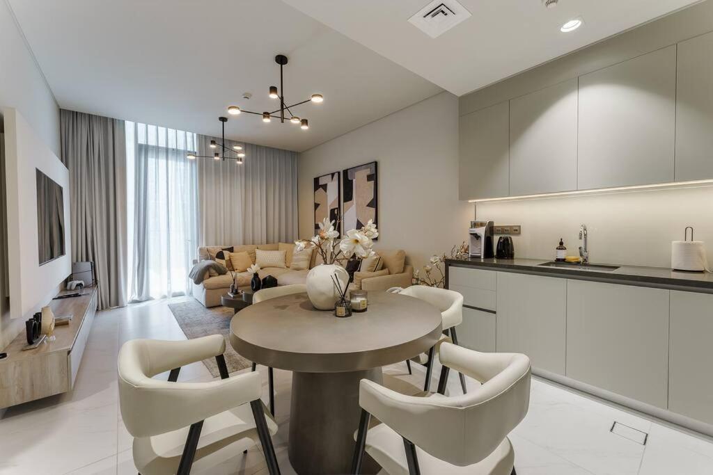 One Bedroom At District One Residences Apartment *