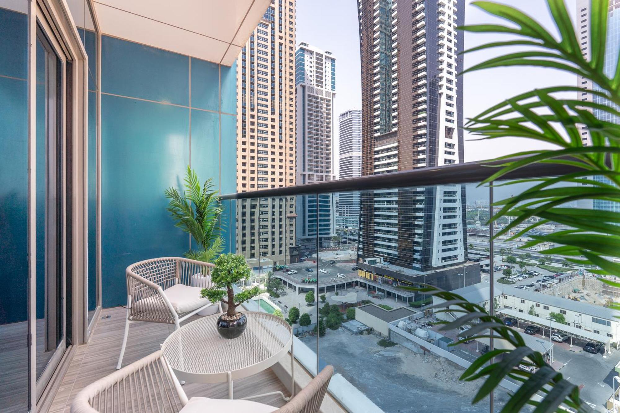 Apartment Remarkable 1 Bed In Mbl Tower, Jlt!
