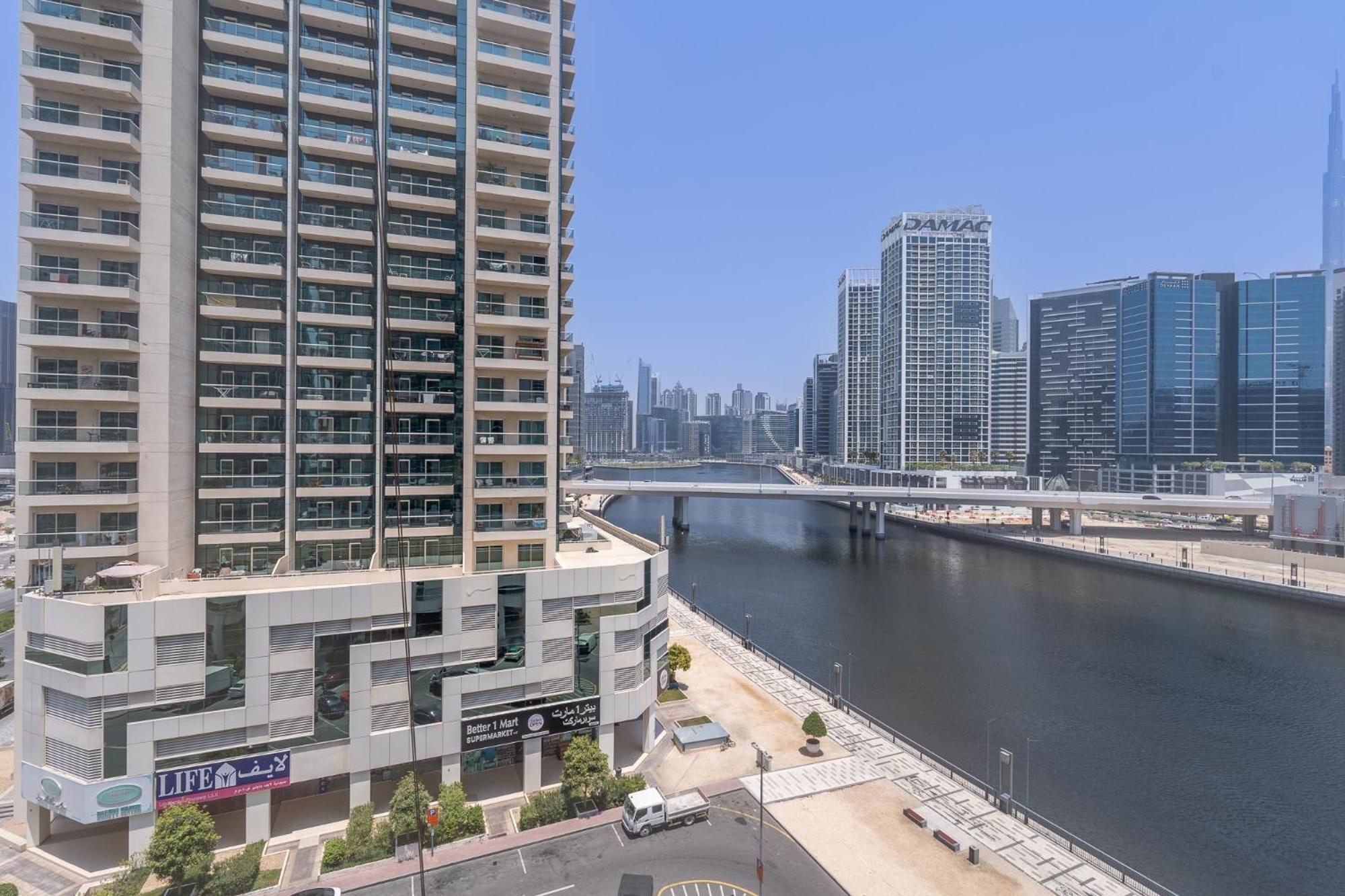 Apartment Simple Yet Special 1 Bed For 2 In Mayfair Tower Business Bay