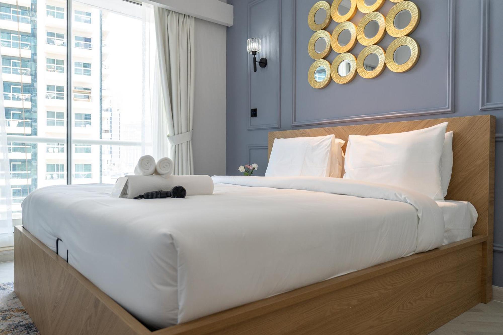 Simple Yet Special 1 Bed For 2 In Mayfair Tower Business Bay Apartment