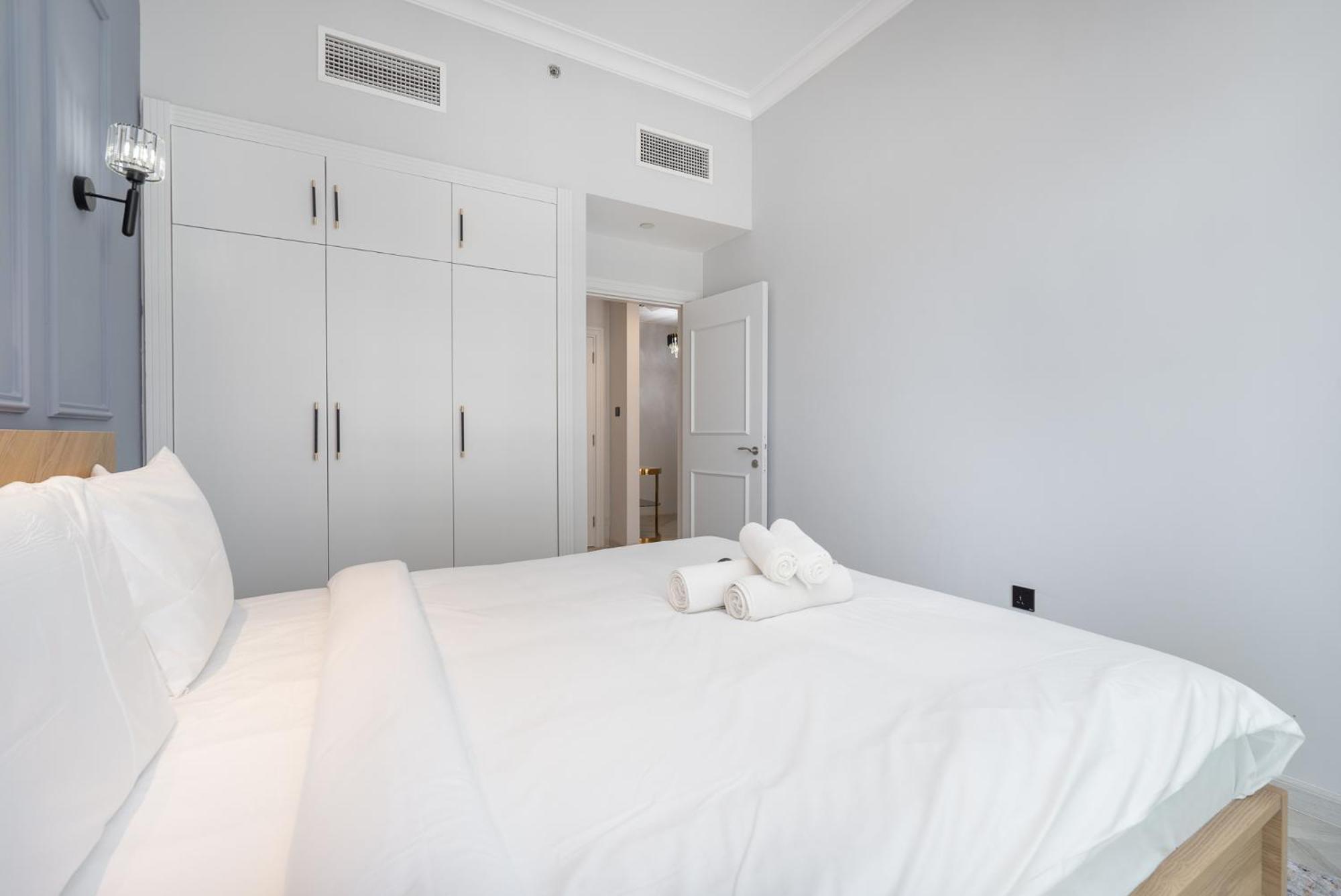 Apartment Simple Yet Special 1 Bed For 2 In Mayfair Tower Business Bay Dubai