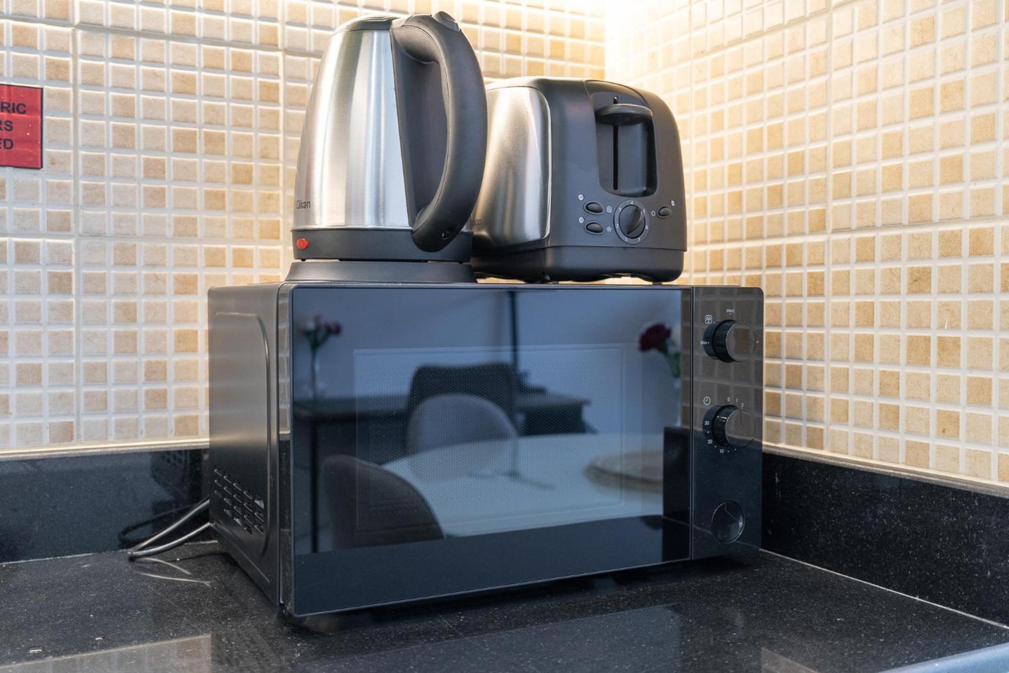 Simple Yet Special 1 Bed For 2 In Mayfair Tower Business Bay