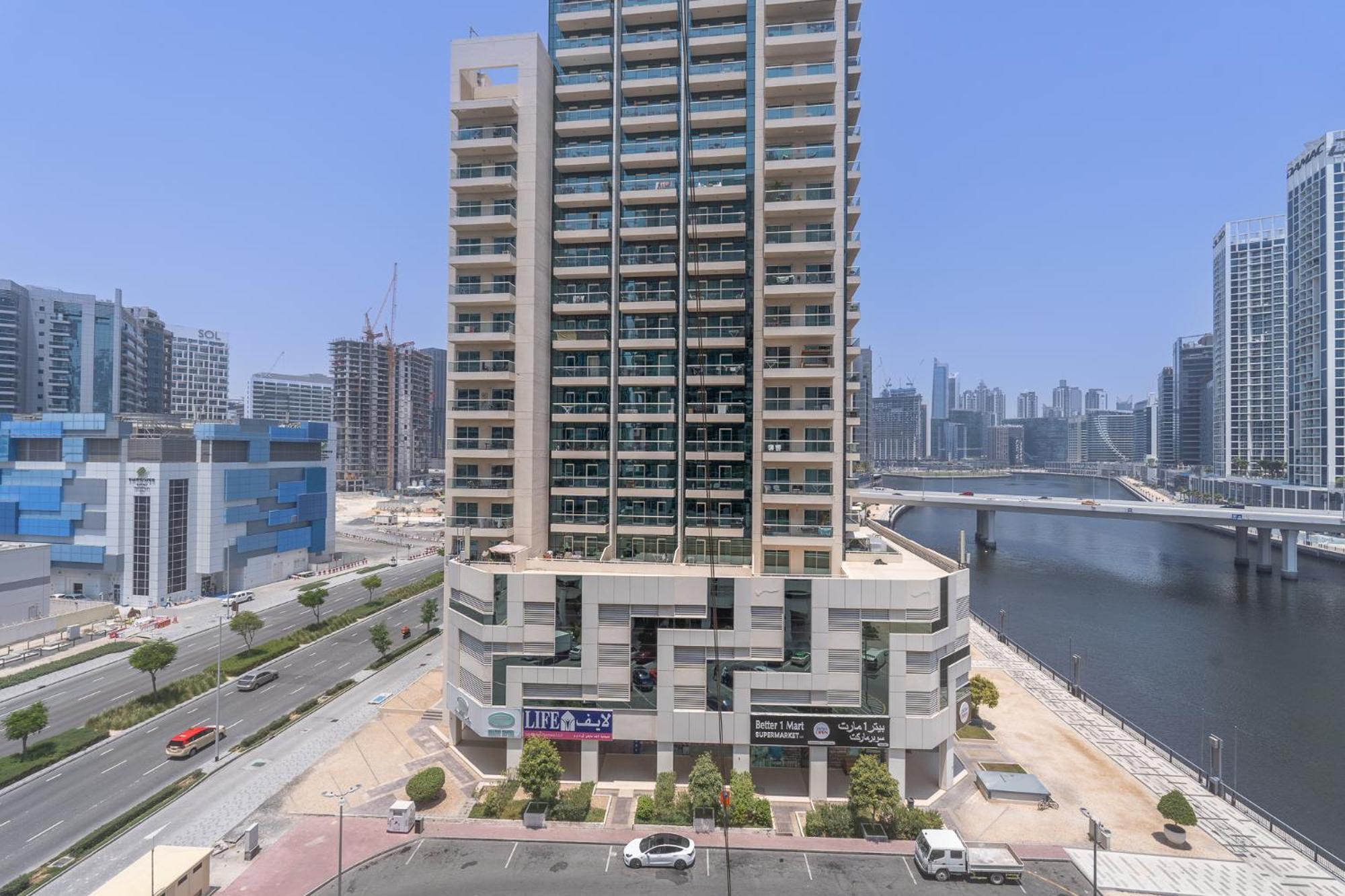 Simple Yet Special 1 Bed For 2 In Mayfair Tower Business Bay * Dubai