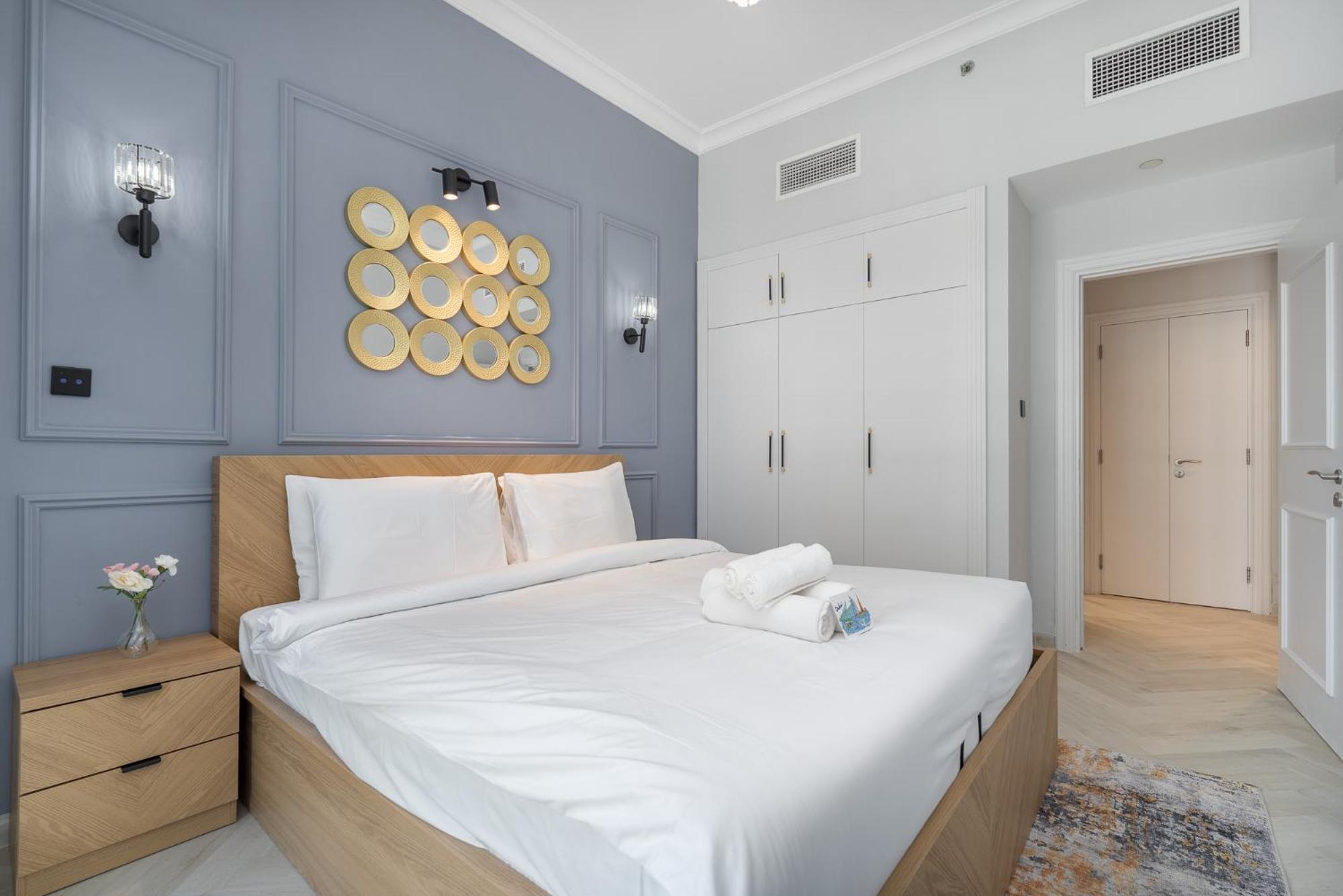 Simple Yet Special 1 Bed For 2 In Mayfair Tower Business Bay * Dubai