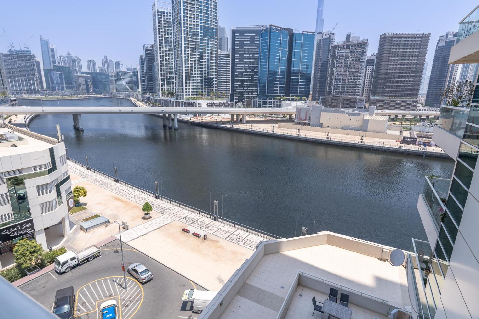 Simple Yet Special 1 Bed For 2 In Mayfair Tower Business Bay * Dubai