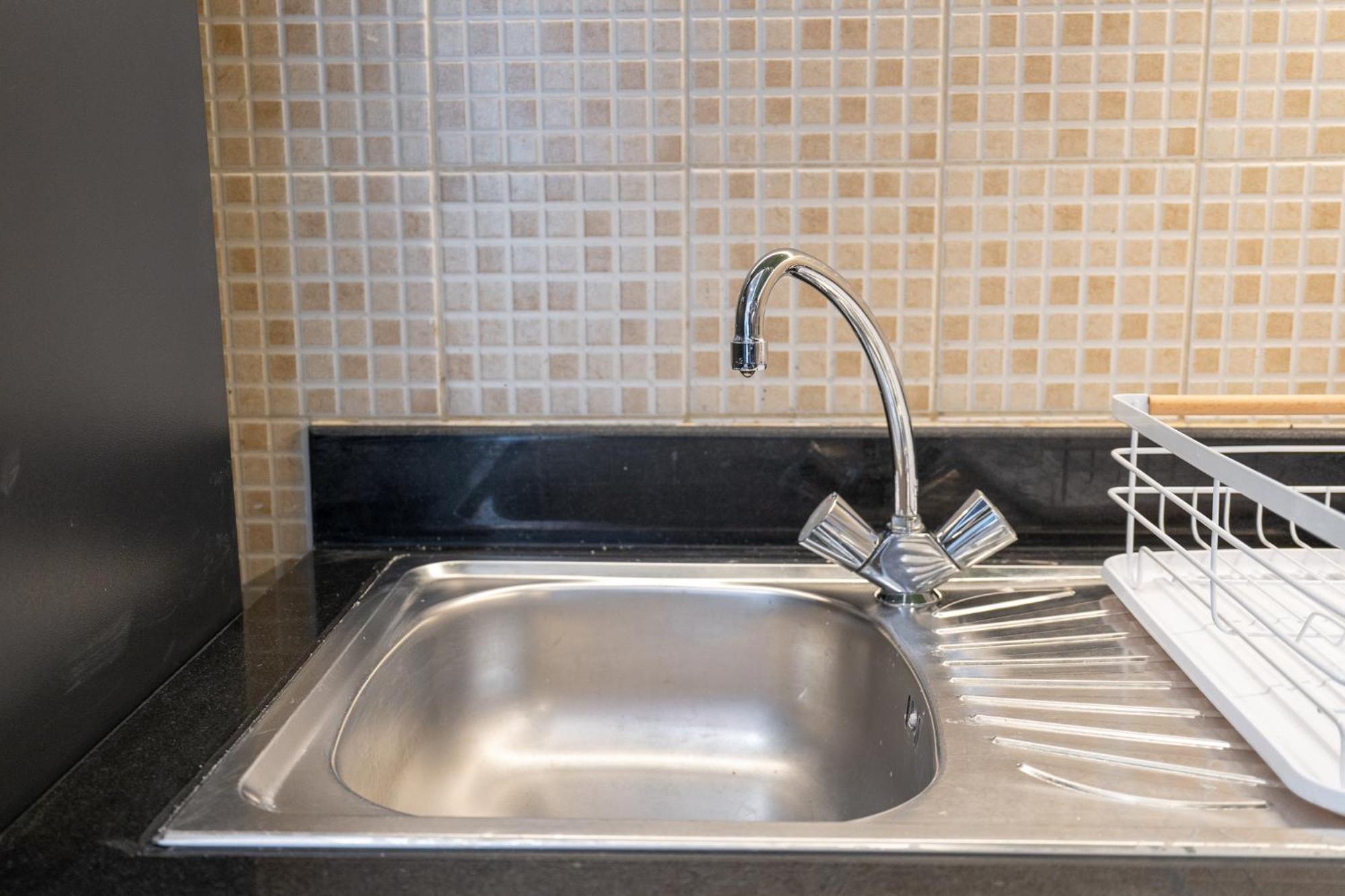 Apartment Simple Yet Special 1 Bed For 2 In Mayfair Tower Business Bay