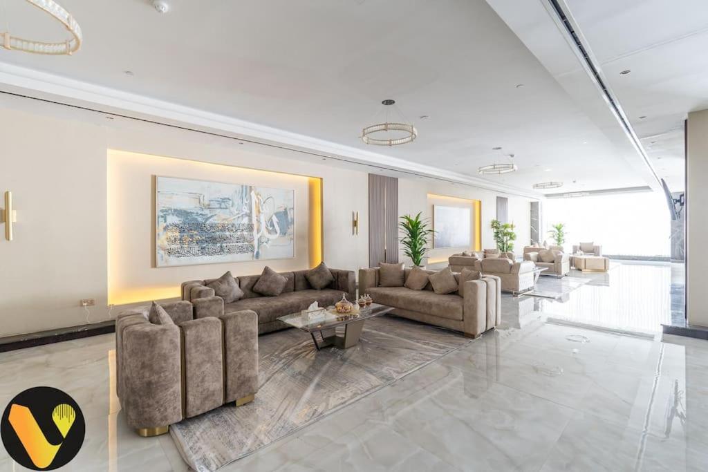Vogue At Hera Tower Sports Apartment
