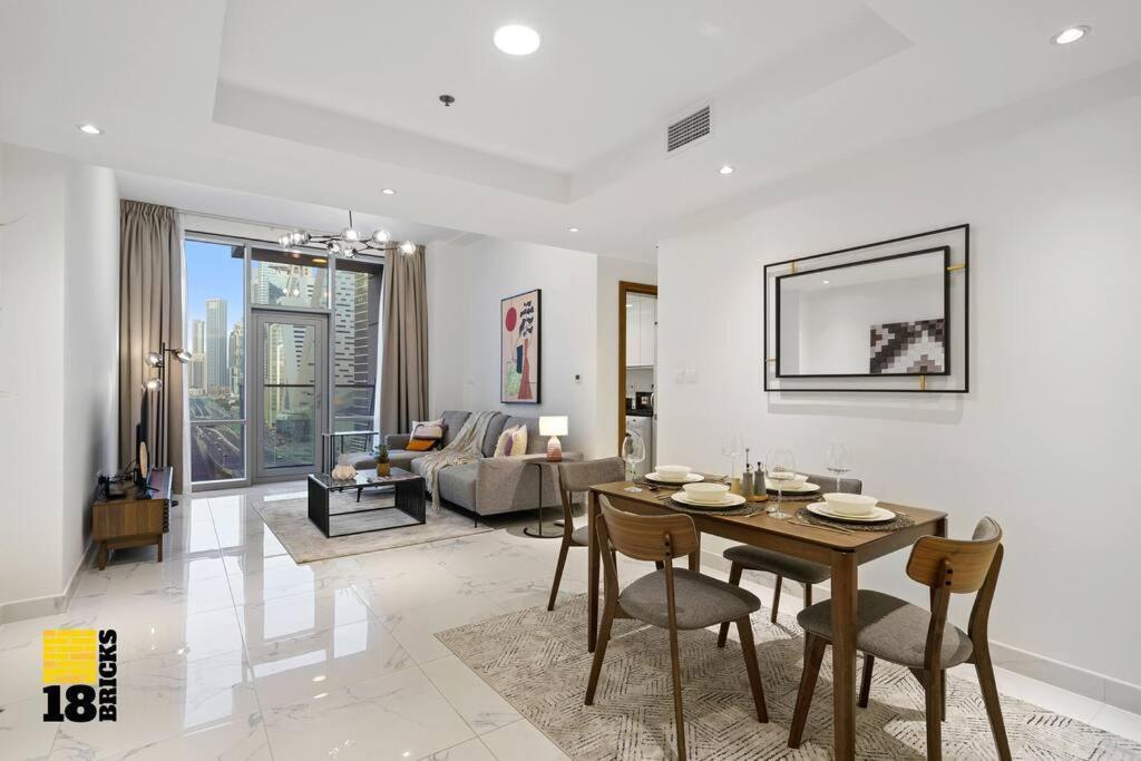 Apartment Spacious And Peaceful 1br With Canal Views *