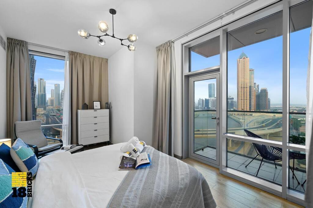 Spacious And Peaceful 1br With Canal Views Apartment