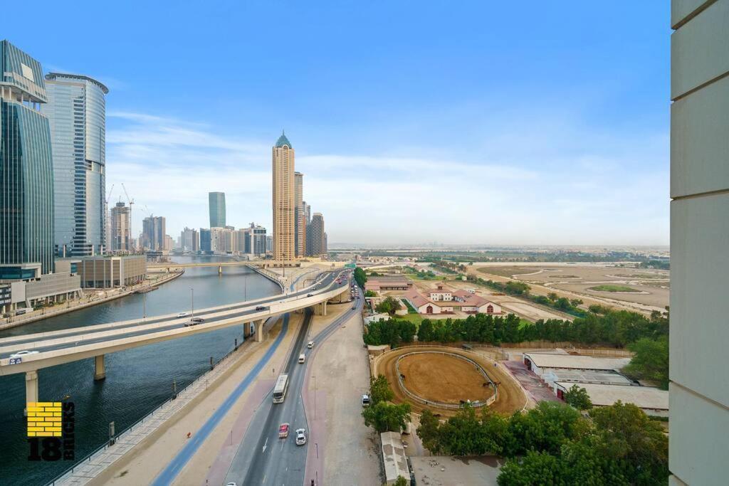 Spacious And Peaceful 1br With Canal Views