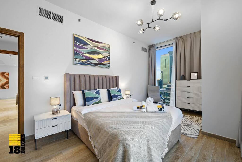 Apartment Spacious And Peaceful 1br With Canal Views *