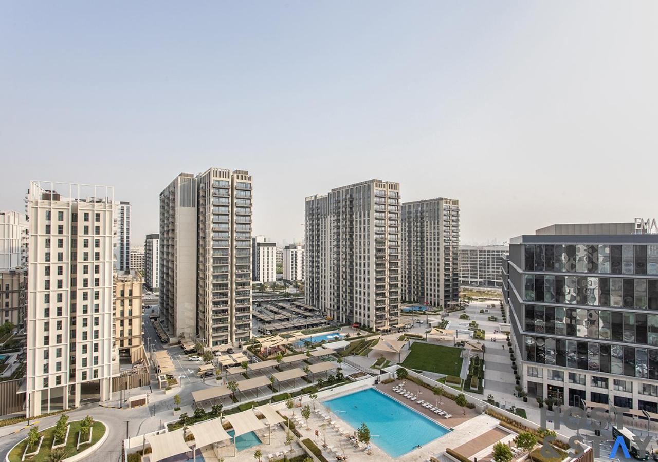 Apartment Upgraded 2br In Hills Dubai
