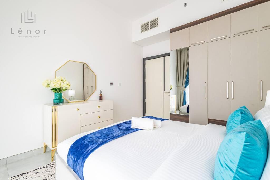 Apartment Luxe 2 Bedroom With Private Office Dubai