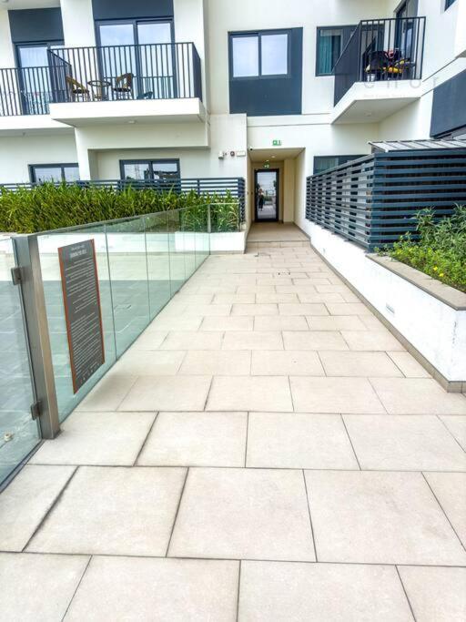 Sleek 2br With Cycling Paths Apartment *