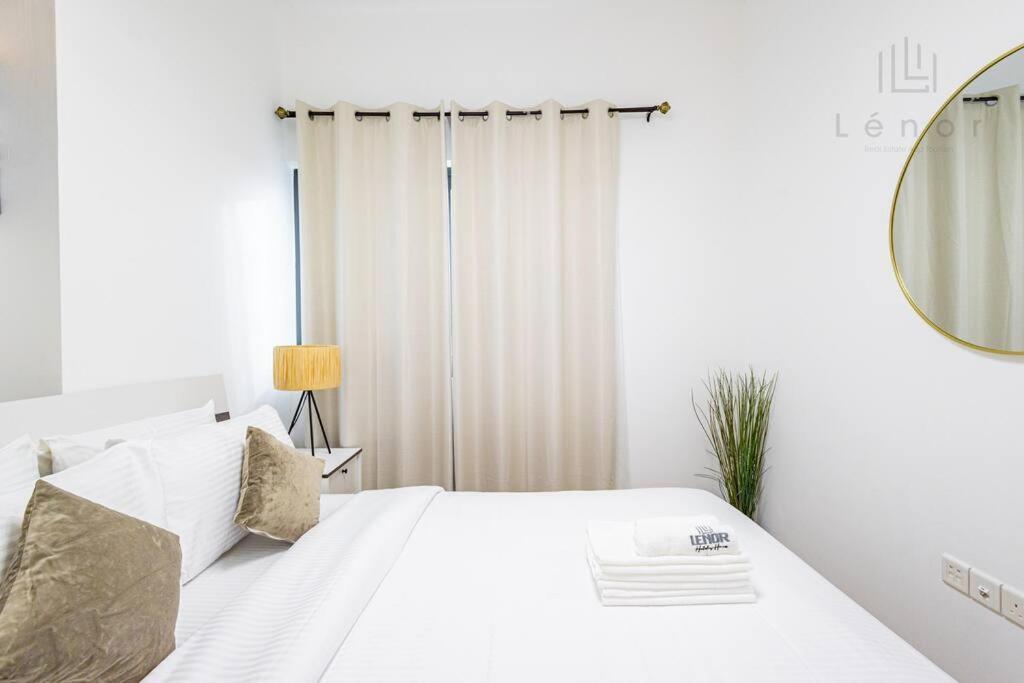 Sleek 2br With Cycling Paths