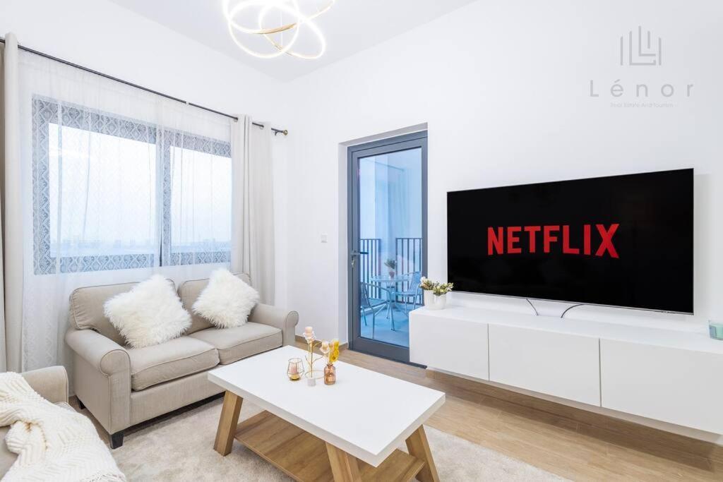 Sleek 2br With Cycling Paths Apartment *