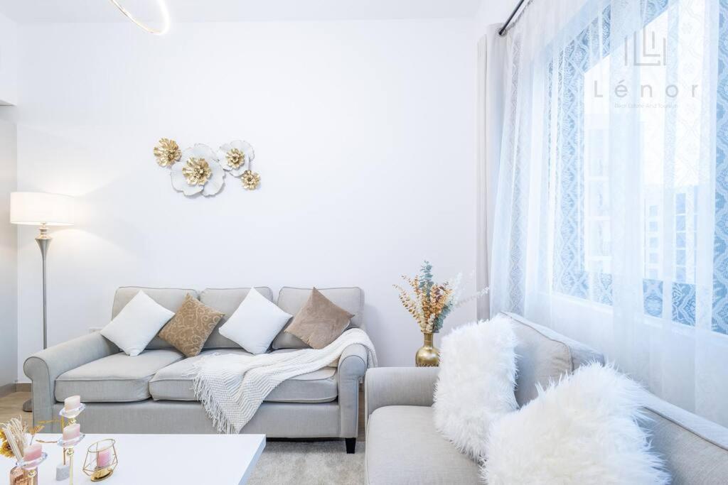 Apartment Sleek 2br With Cycling Paths