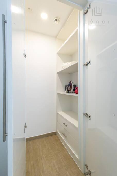 Sleek 2br With Cycling Paths