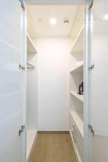 Apartment Sleek 2br With Cycling Paths
