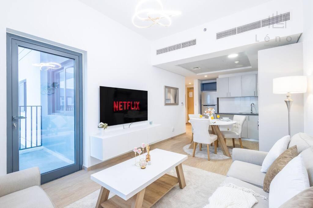 Apartment Sleek 2br With Cycling Paths Dubai