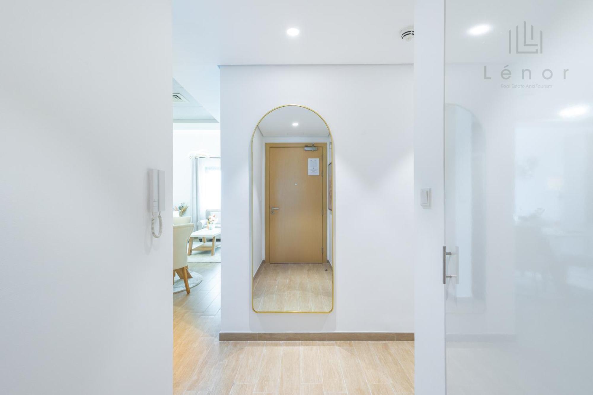 Sleek 2br With Cycling Paths *