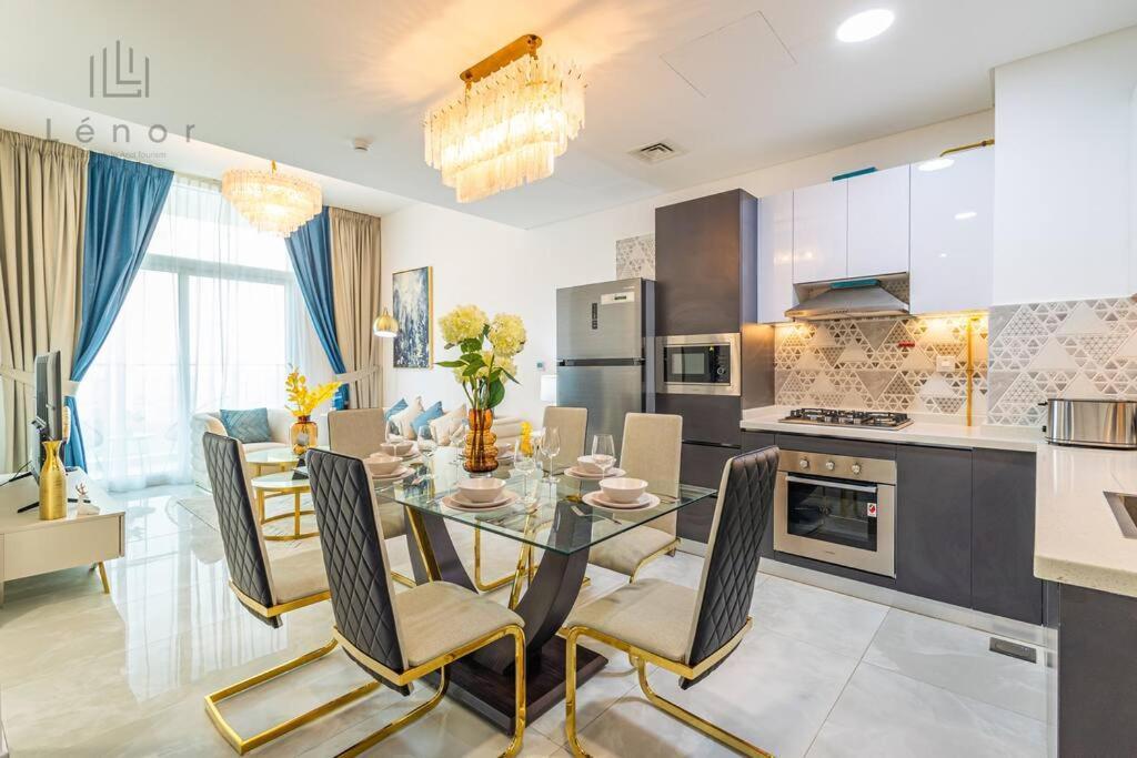 Luxe 2 Bedroom With Private Office Apartment