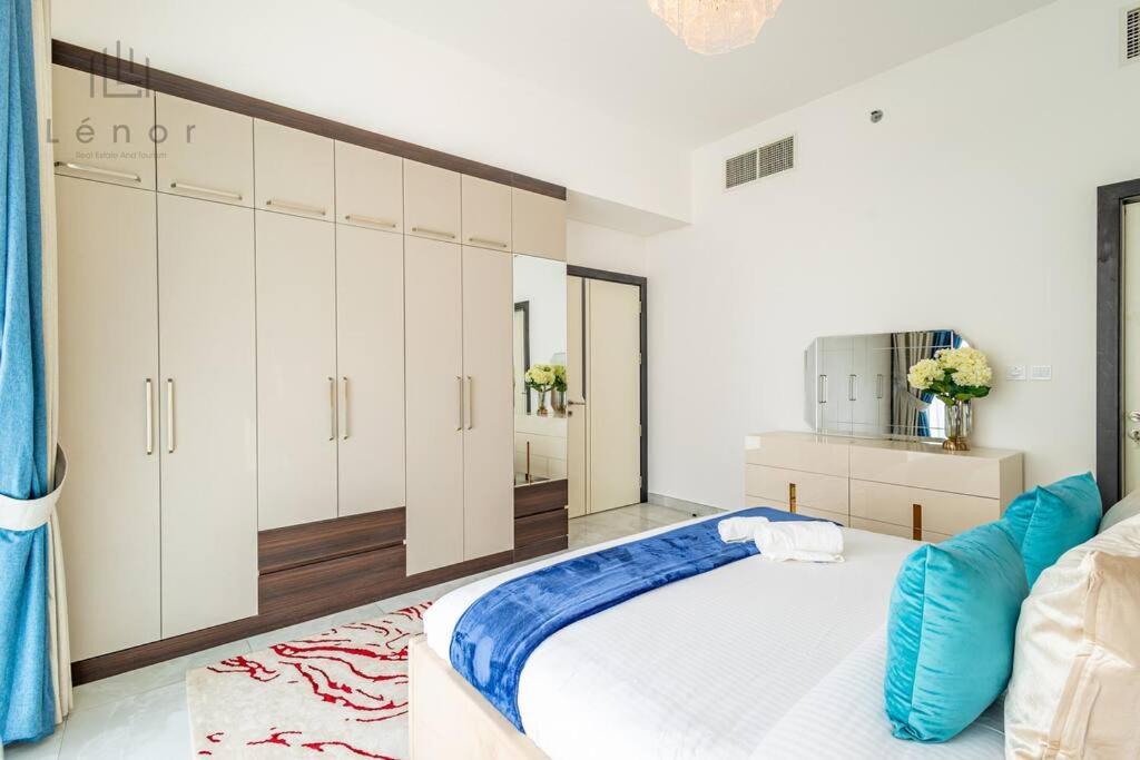 Apartment Luxe 2 Bedroom With Private Office Dubai