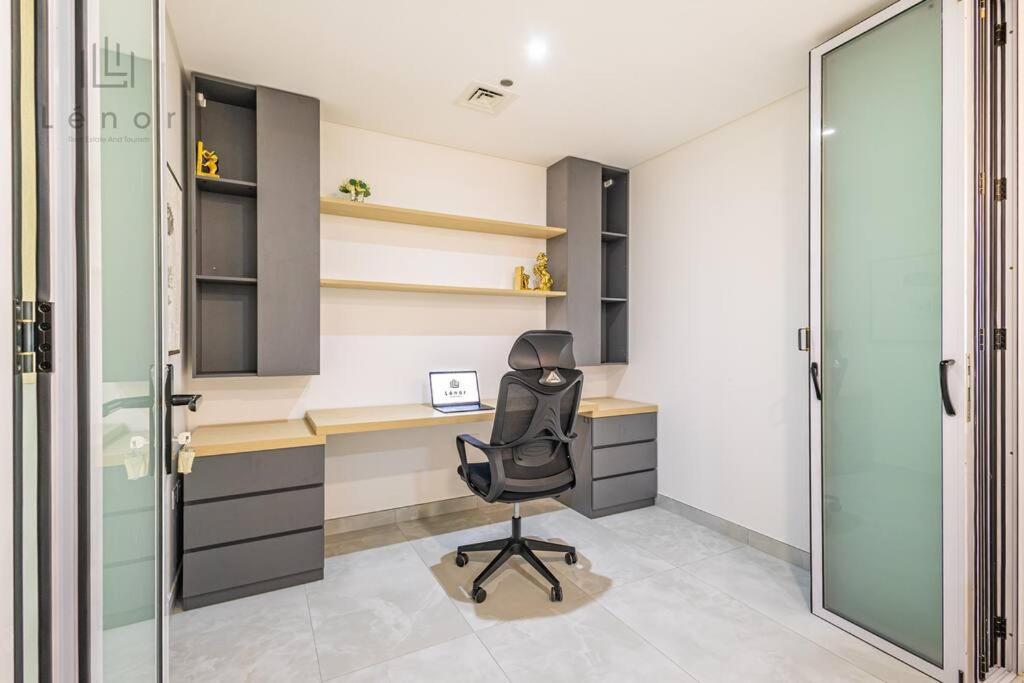 Luxe 2 Bedroom With Private Office * Dubai