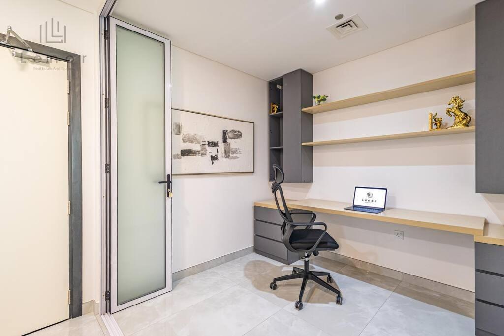 Apartment Luxe 2 Bedroom With Private Office