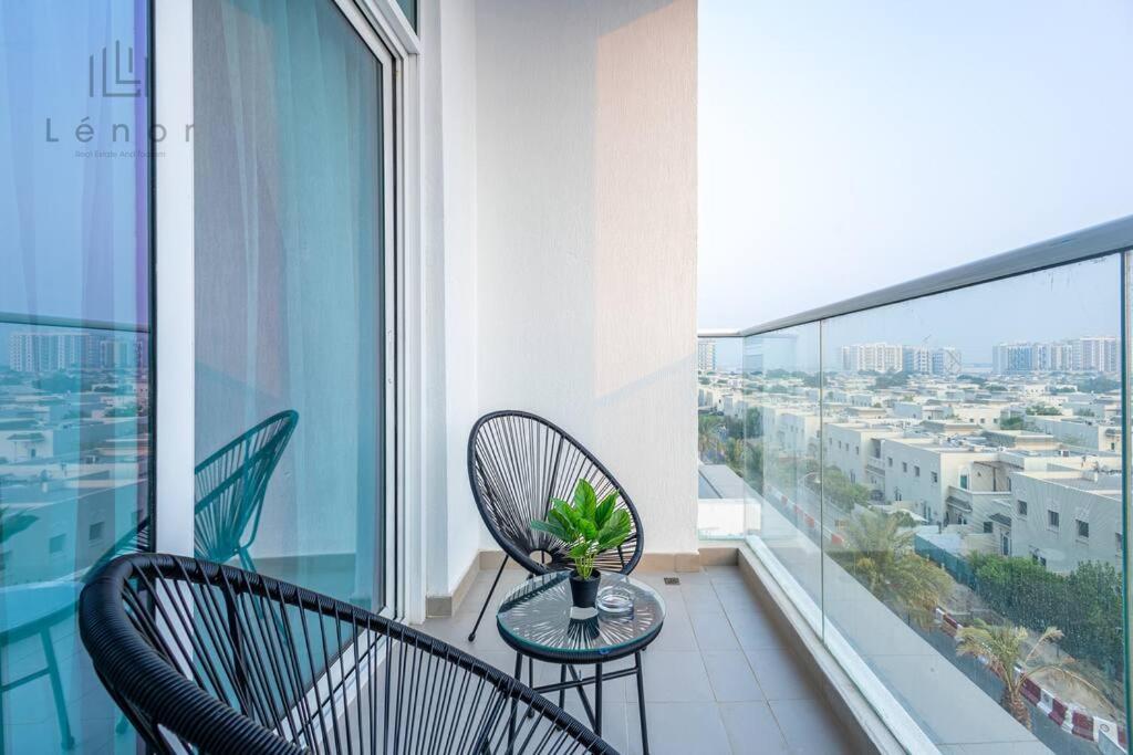 Luxe 2 Bedroom With Private Office Dubai