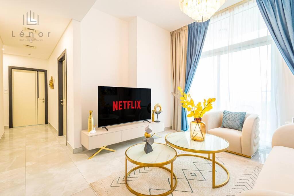Luxe 2 Bedroom With Private Office
