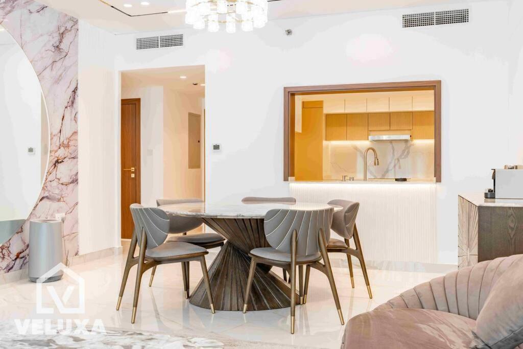 Splendid 1 Bedroom In Burj Views * Dubai