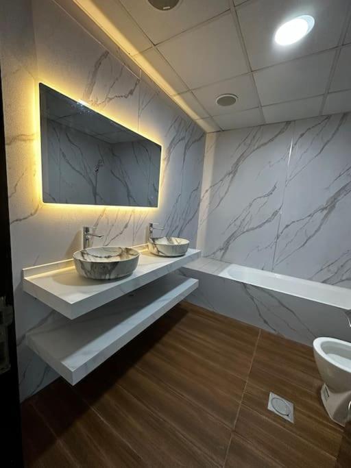Marina View High Floor Huge In Marina Dubai