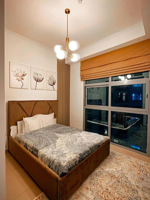 Marina View High Floor Huge In Marina Dubai