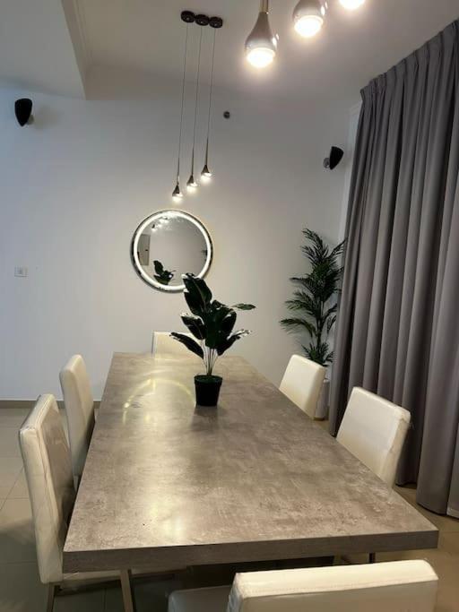 Apartment Marina View High Floor Huge In Marina Dubai