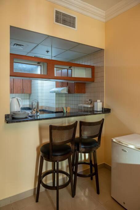Apartment Tuscan Style Marina Luxe 1 Bedroom Sleeps 5, Near *