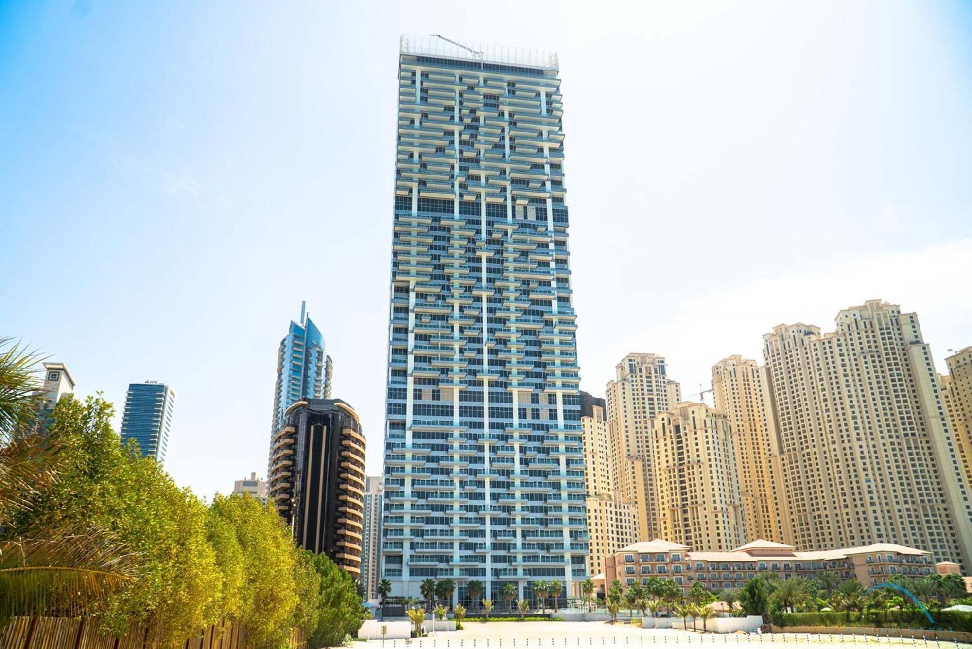 Apartment Picturesque 3br With Assistant In The One Jbr By Deluxe Homes