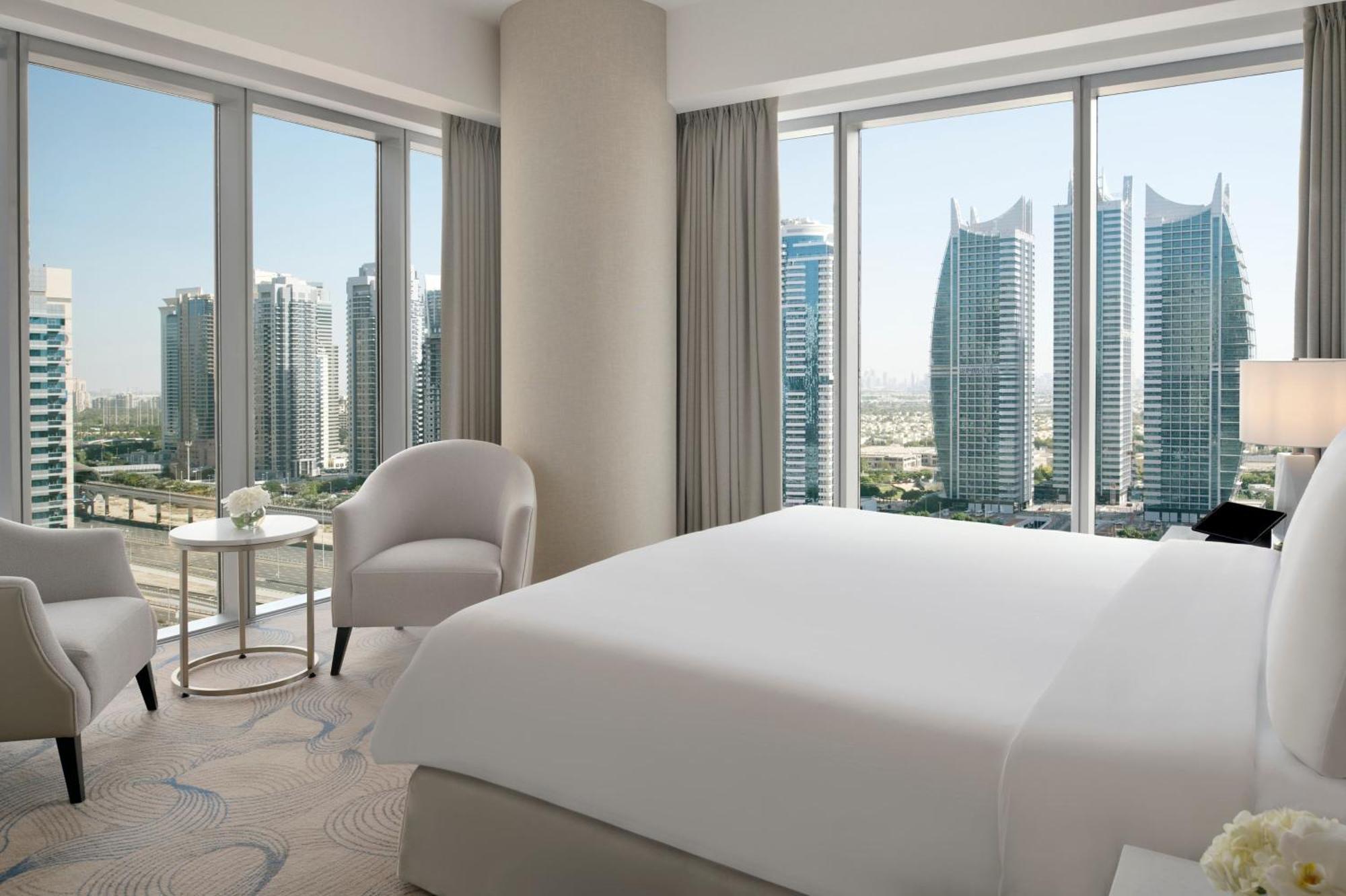 Jw Marriott Marina Hotel