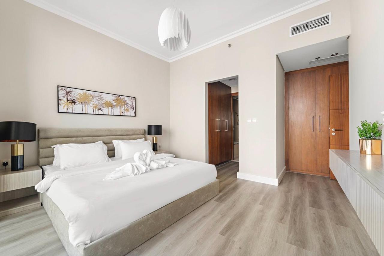 First Class 3br With Full Burj Khalifa And Fountain View Apartment