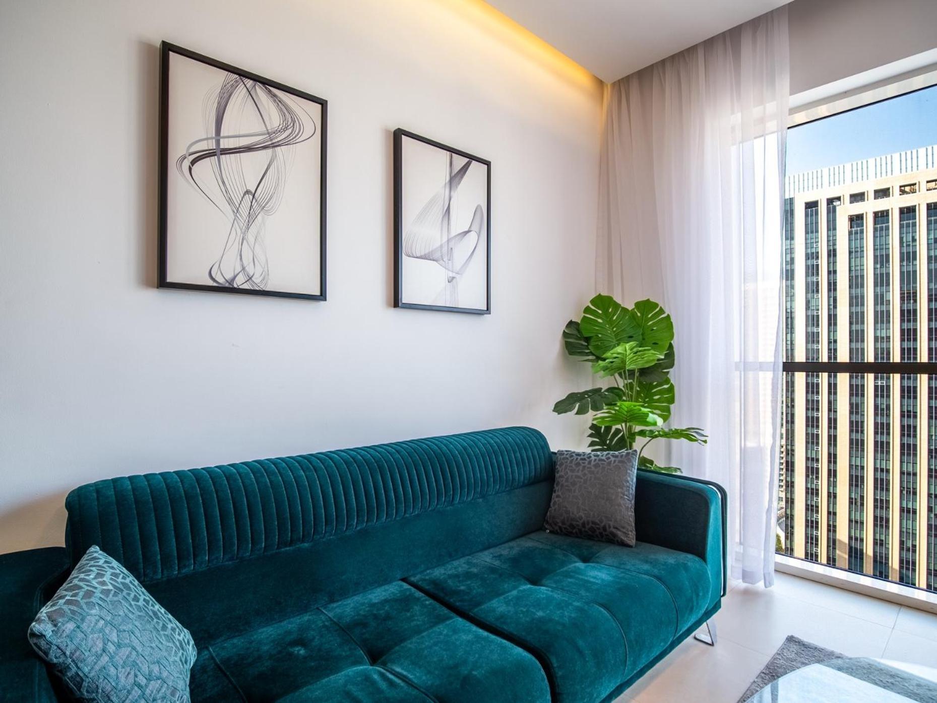 Apartment West Avenue 1br Luxury Apartment, Marina