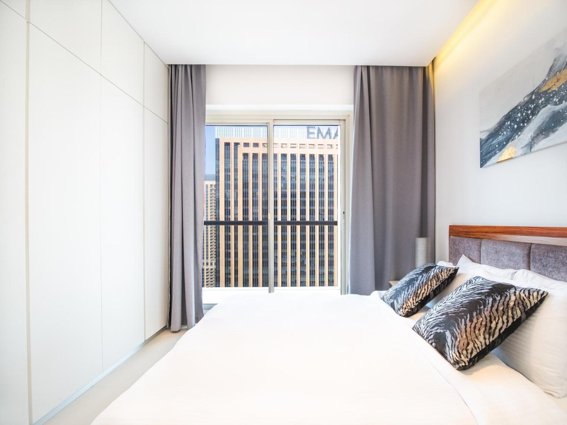 West Avenue 1br Luxury Apartment, Marina Apartment Dubai