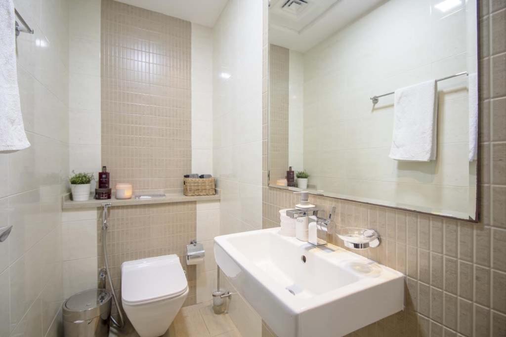 Vacation Friendly View Luxury 1bedroom- Walk To & Mall Dubai