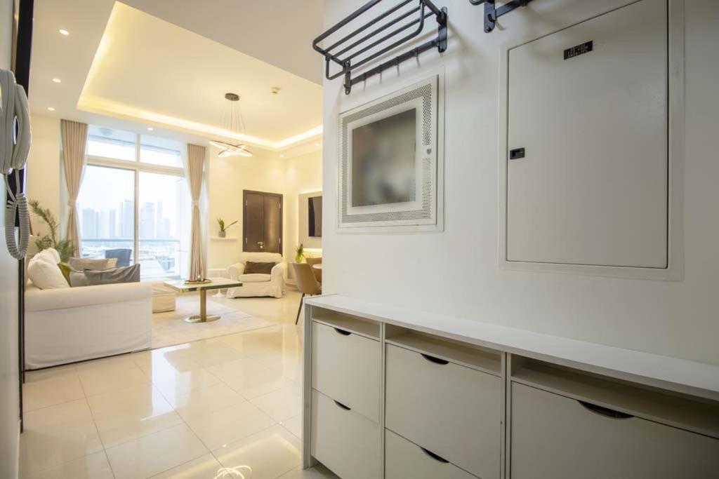 Vacation Friendly View Luxury 1bedroom- Walk To & Mall Dubai