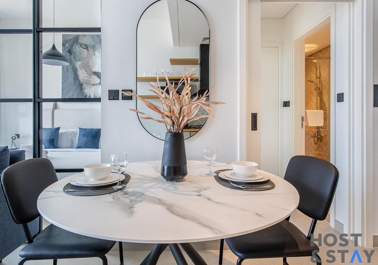 Stunning 1br In Hills * Dubai