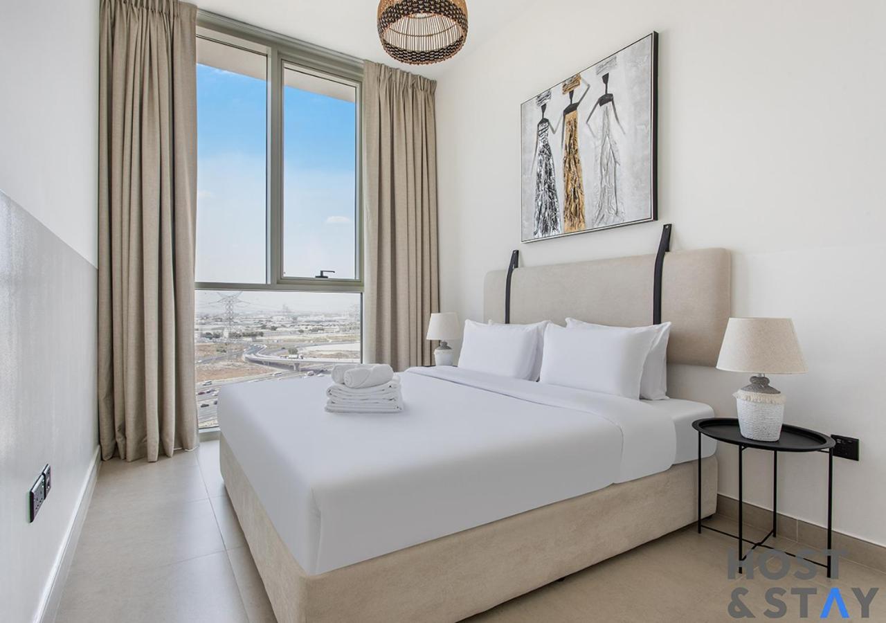 Modern 2br Gem In Hills Dubai