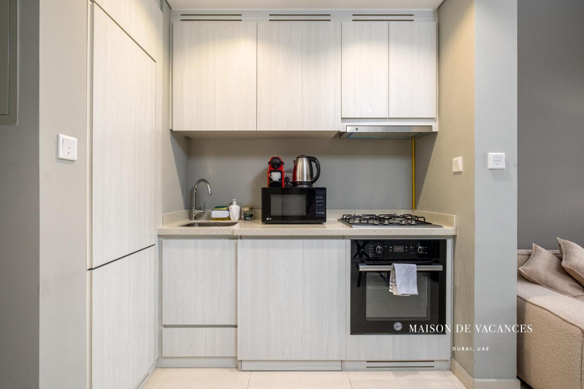 Cozy 1 Bedroom In Business Bay * Dubai