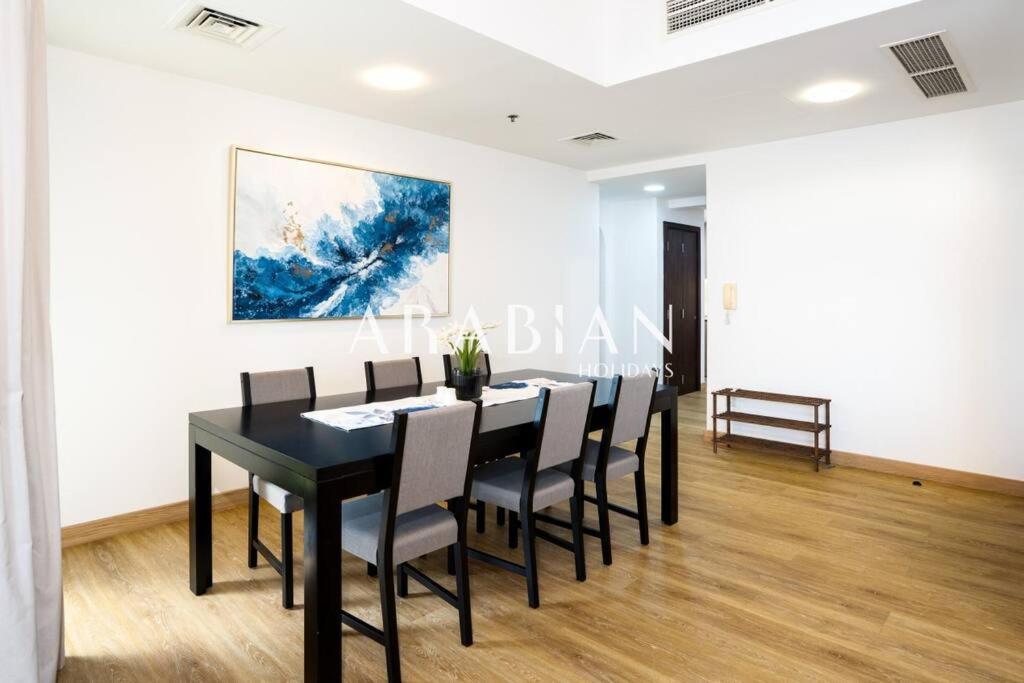 Beautiful 2br In Prime Jbr Location At Shams 1 Apartment *