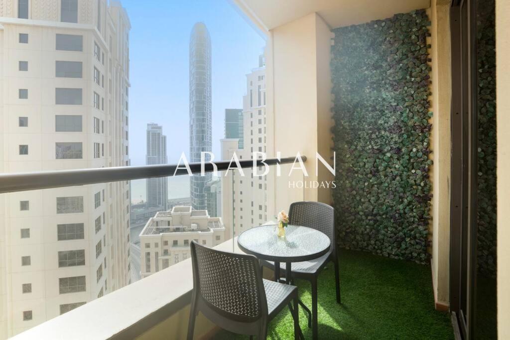 Beautiful 2br In Prime Jbr Location At Shams 1 Apartment Dubai