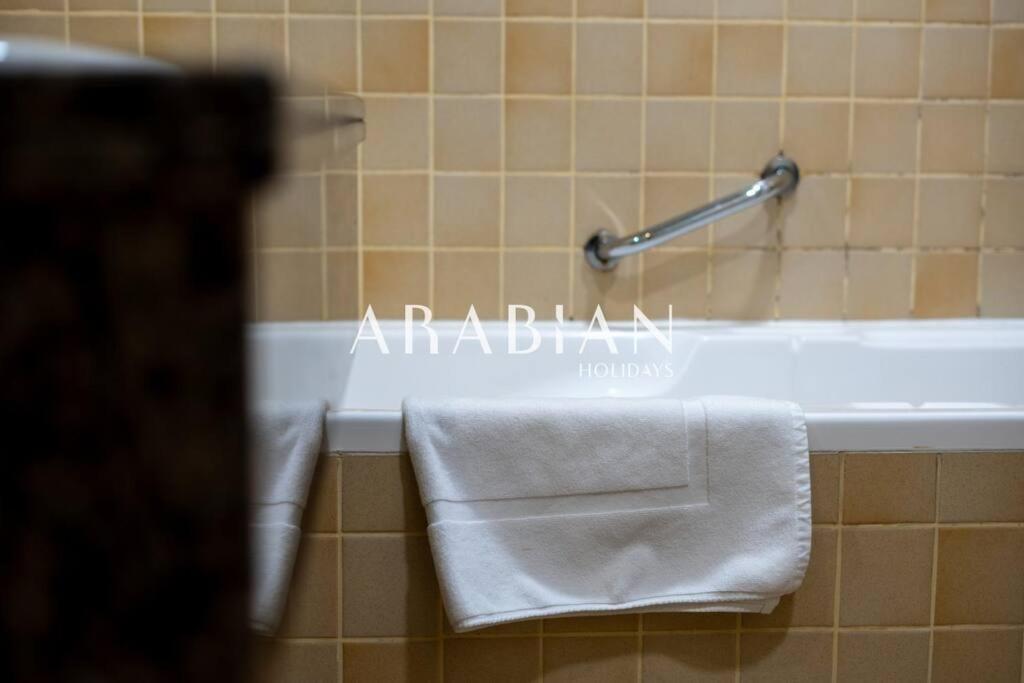 Beautiful 2br In Prime Jbr Location At Shams 1 Dubai