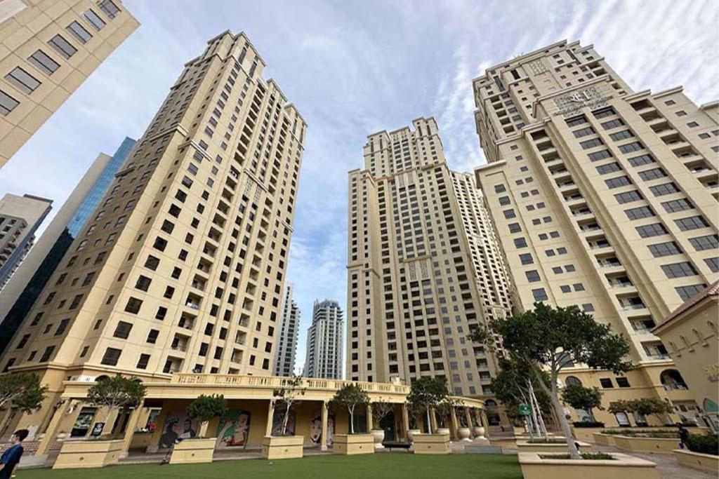 Beautiful 2br In Prime Jbr Location At Shams 1 * Dubai